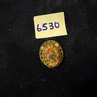 1 clip earring