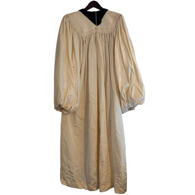 Clergy Robes and Toles - Size Large (O-DZ)
