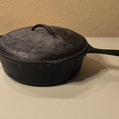 Vintage Cast Iron Chicken Fryer