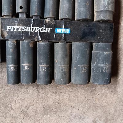 PITTSBURGH 1/2" DRIVE 13 PC DEEP IMPACT METRIC SOCKETS
