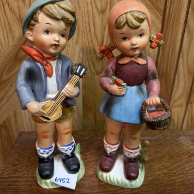 Boy & girl figures