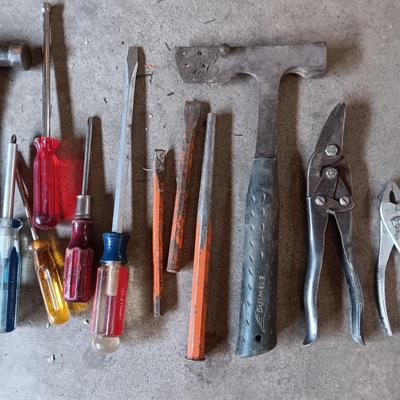 VARIOUS HAND TOOLS
