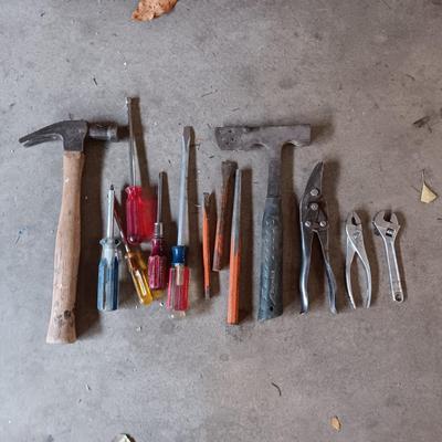 VARIOUS HAND TOOLS