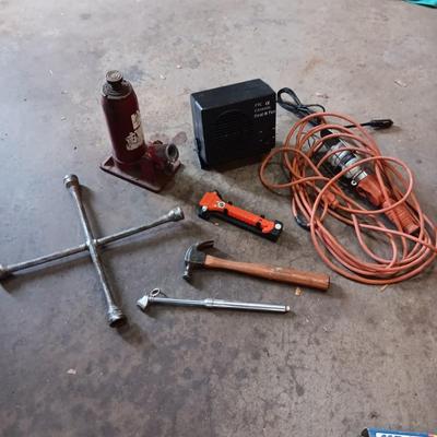 BOTTLE JACK, 4 WAY LUG WRENCH, CAR HEATER/FAN, TROUBLE LIGHT, MORE