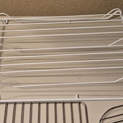 Racks and Lid or Pan Rack