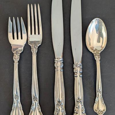 36 piece set of Chantilly Sterling silver flatware by Gorham No Monos