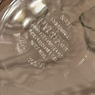 Small Scalloped Edge Pyrex Bowls