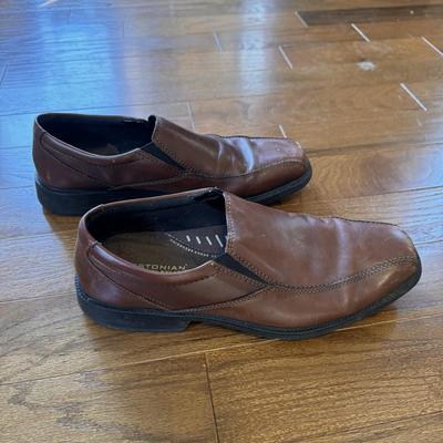 New Balance, Merrell, Dexter and Other Men’s Shoes - Sizes 11-11.5 (O-DZ)