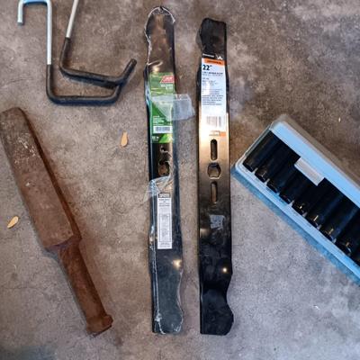 NEW DEEP IMPACT SOCKET SET, WEDGE, NEW LAWN MOWER BLADES