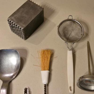 Serving & Cooking Utensils Lot