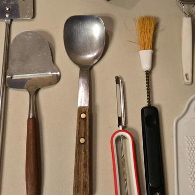 Serving & Cooking Utensils Lot
