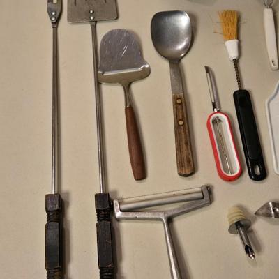 Serving & Cooking Utensils Lot