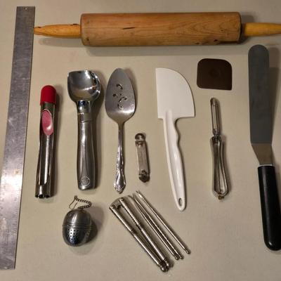 Baking Utensils Lot