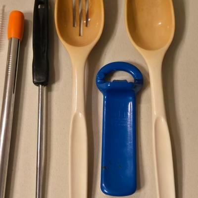 Cooking and Serving Utensils Lot