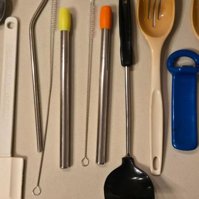 Cooking and Serving Utensils Lot