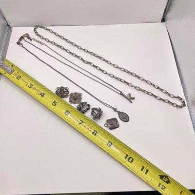 Stuart Nye Pendant, Filigree Clip Earrings & Silver Fashions (ST-SS)