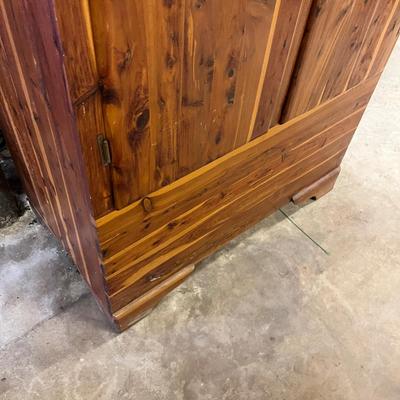 Cedar Wardrobe (B2-MG)