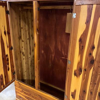 Cedar Wardrobe (B2-MG)