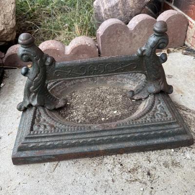 Cast iron boot scraper