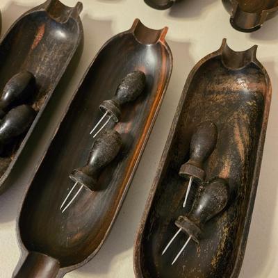 Vintage Mid Century Wood Corn on the Cob Dishes and Holders