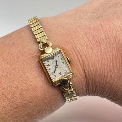 Hamilton, Bulova, and Lady Elgin Watches (ST-SS)