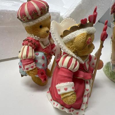 1997 Hillman Enesco King and Queen Of Hearts Teddies in Box