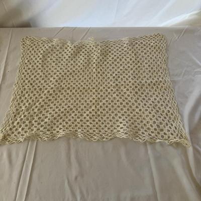 Linen Napkins, Doilies & More (HC1-MK)