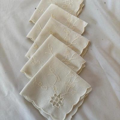 Linen Napkins, Doilies & More (HC1-MK)