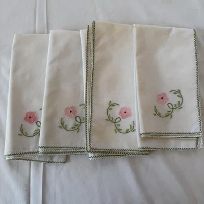 Linen Napkins, Doilies & More (HC1-MK)