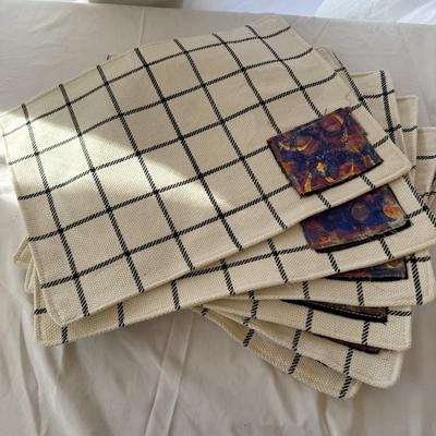 Placemats & More (HC1-MK)