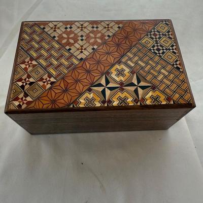 Japanese Puzzle Box and Other Boxes (HC1-MK)