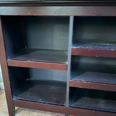 Bookcase With Baskets (P-MK)