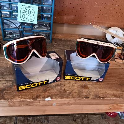 2 PAIRS OF SCOTT SKI GOGGLES