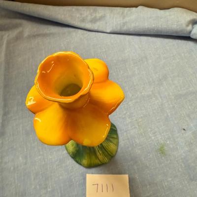 Daffodil candlestick