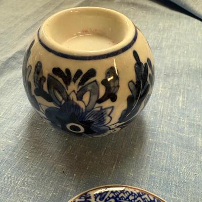 Blue & white pieces