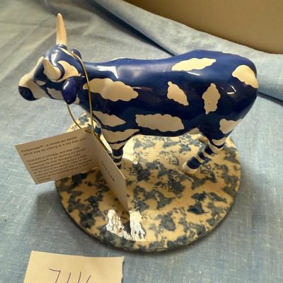 Blue/white cow
