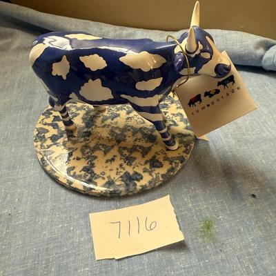 Blue/white cow