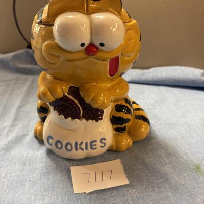 Garfield cookie jar