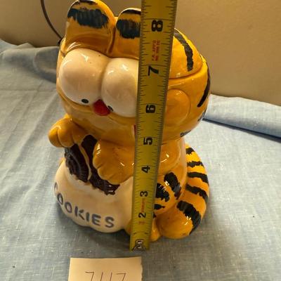 Garfield cookie jar