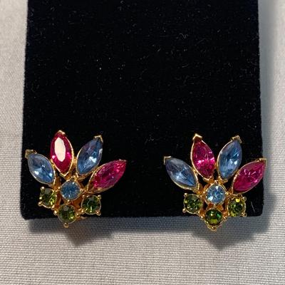 Opulent Vintage Brooches and More (ST-HS)