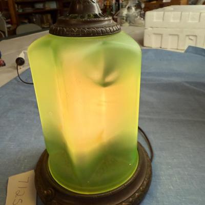 Extraordinary lamp with spinning fish