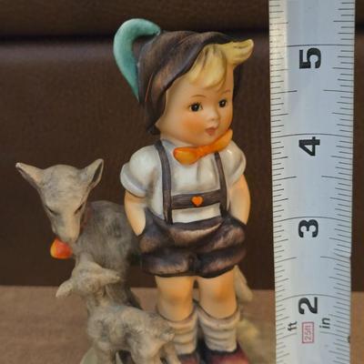 Hummel 'Little Goat Herder'