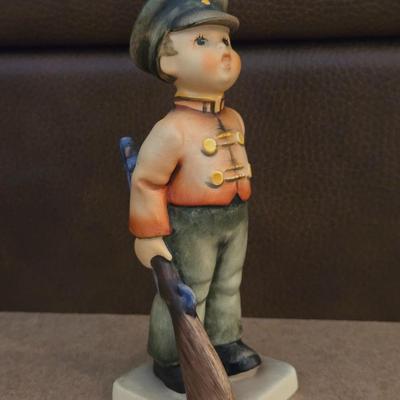 Hummel 'Soldier Boy'