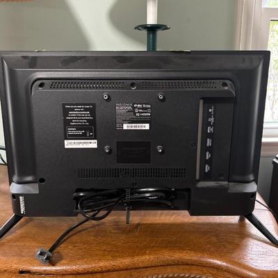 24” Insignia Fire TV w/Remote (PB-BB)