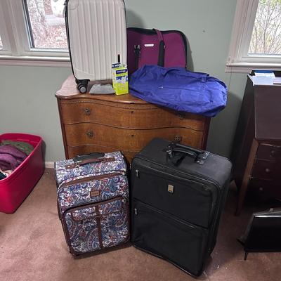 Five Piece Luggage Lot with Converters (PB-BB)