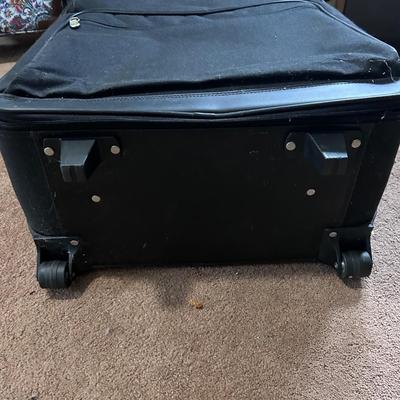 Five Piece Luggage Lot with Converters (PB-BB)