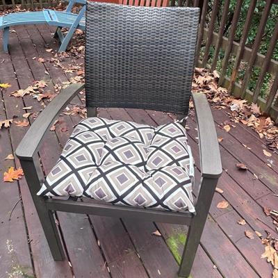 Patio Table and Chairs (D-BB)