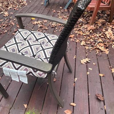 Patio Table and Chairs (D-BB)