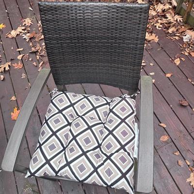 Patio Table and Chairs (D-BB)