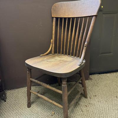 Sturdy Spindle Back Chair (BS-TF)